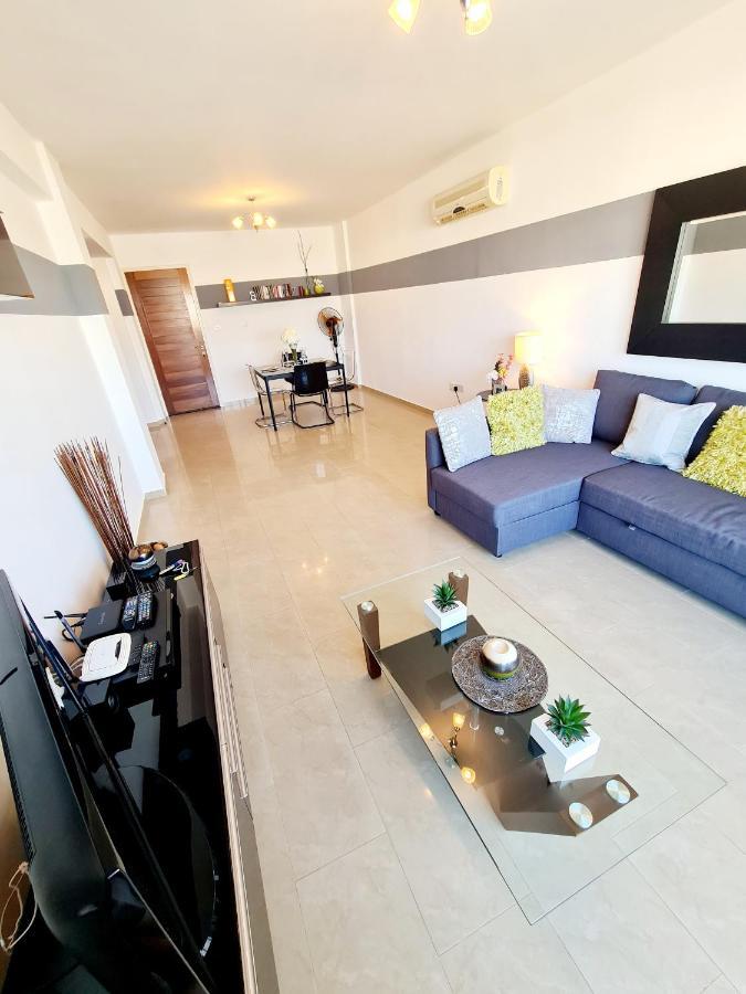 Stunning Apartment C106 With Balcony Looking Over Pool Pegeia Eksteriør billede
