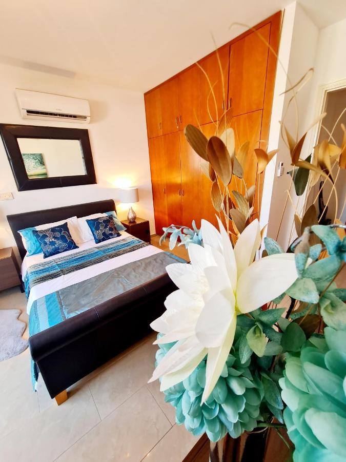 Stunning Apartment C106 With Balcony Looking Over Pool Pegeia Eksteriør billede