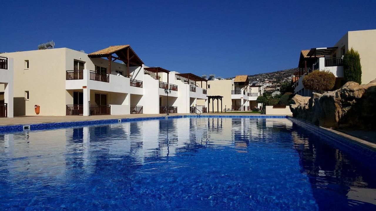Stunning Apartment C106 With Balcony Looking Over Pool Pegeia Eksteriør billede